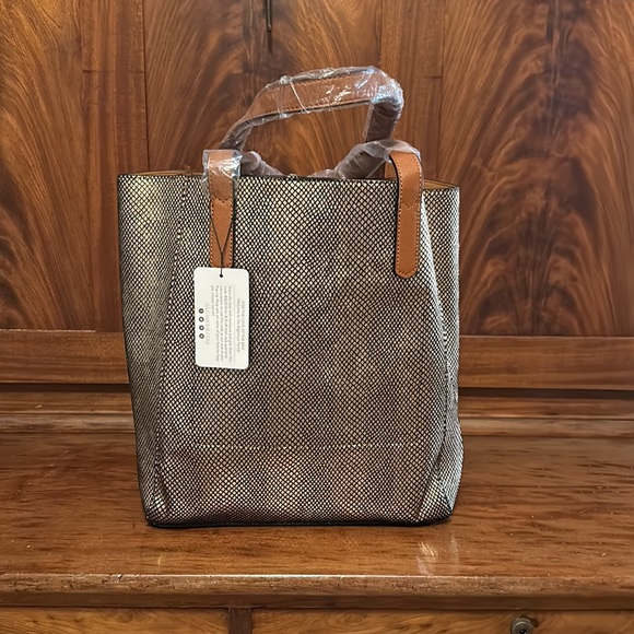 Brand New Gold Bag Am💛ur - Picture 3 of 11